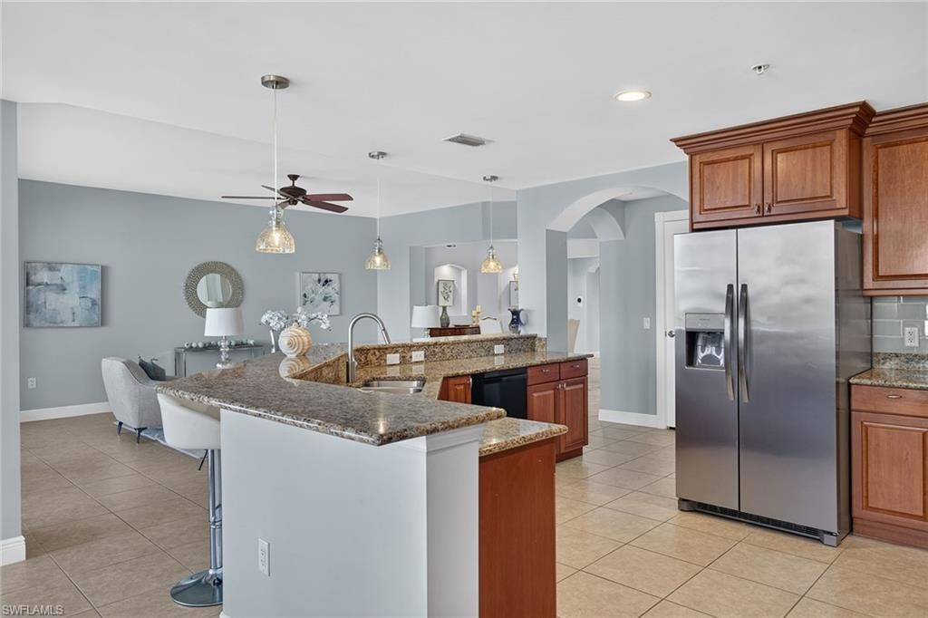 6081 Silver King Blvd, Unit 302, Cape Coral, FL 33914 Photo