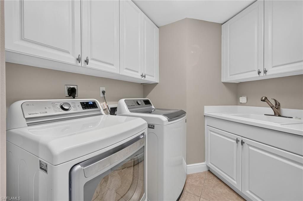 6081 Silver King Blvd, Unit 302, Cape Coral, FL 33914 Photo