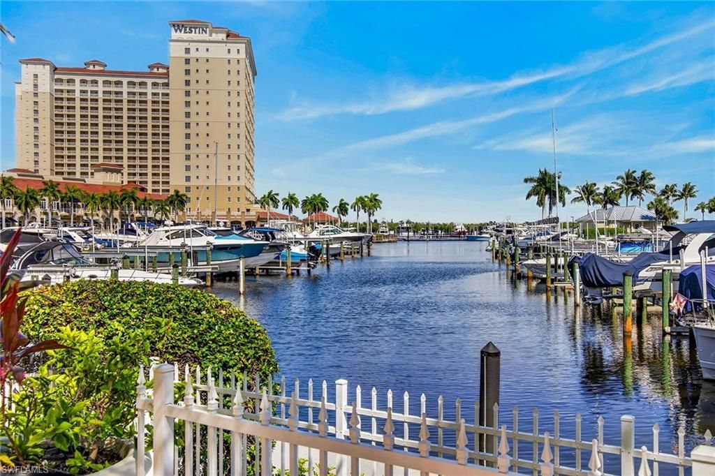 6081 Silver King Blvd, Unit 302, Cape Coral, FL 33914 Photo