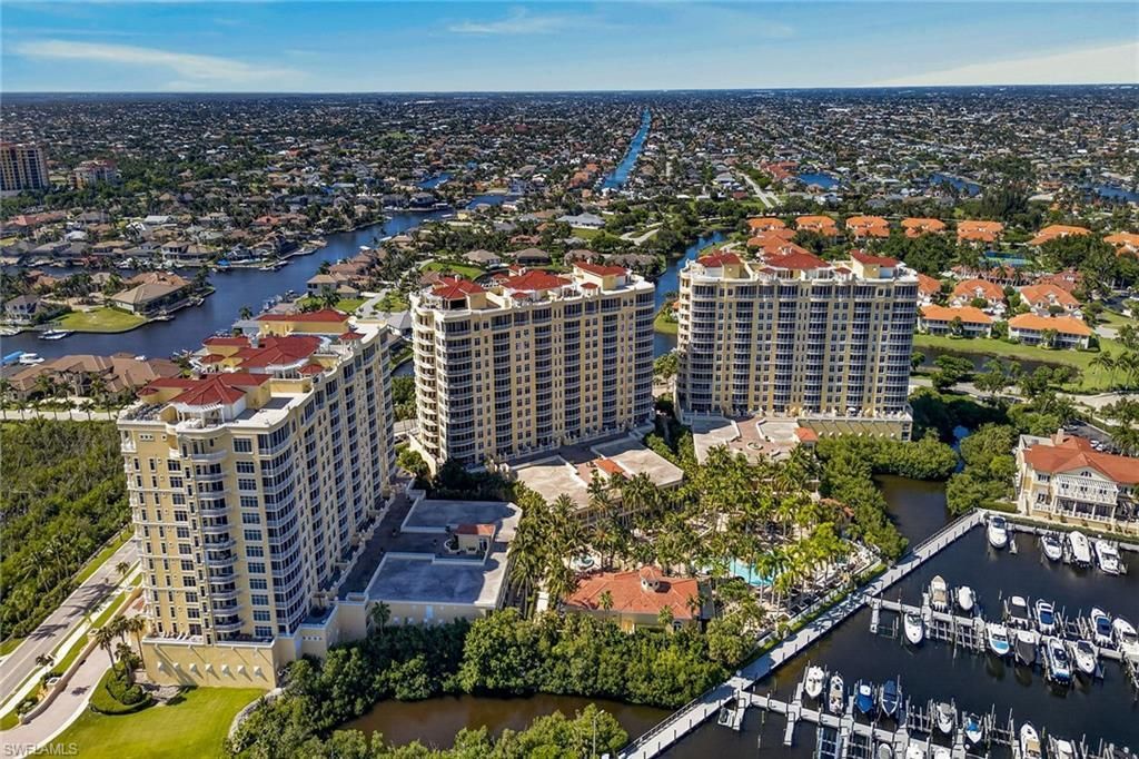 6081 Silver King Blvd, Unit 302, Cape Coral, FL 33914 Photo