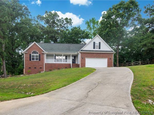 278 Oakmont Drive, Raeford, NC 28376