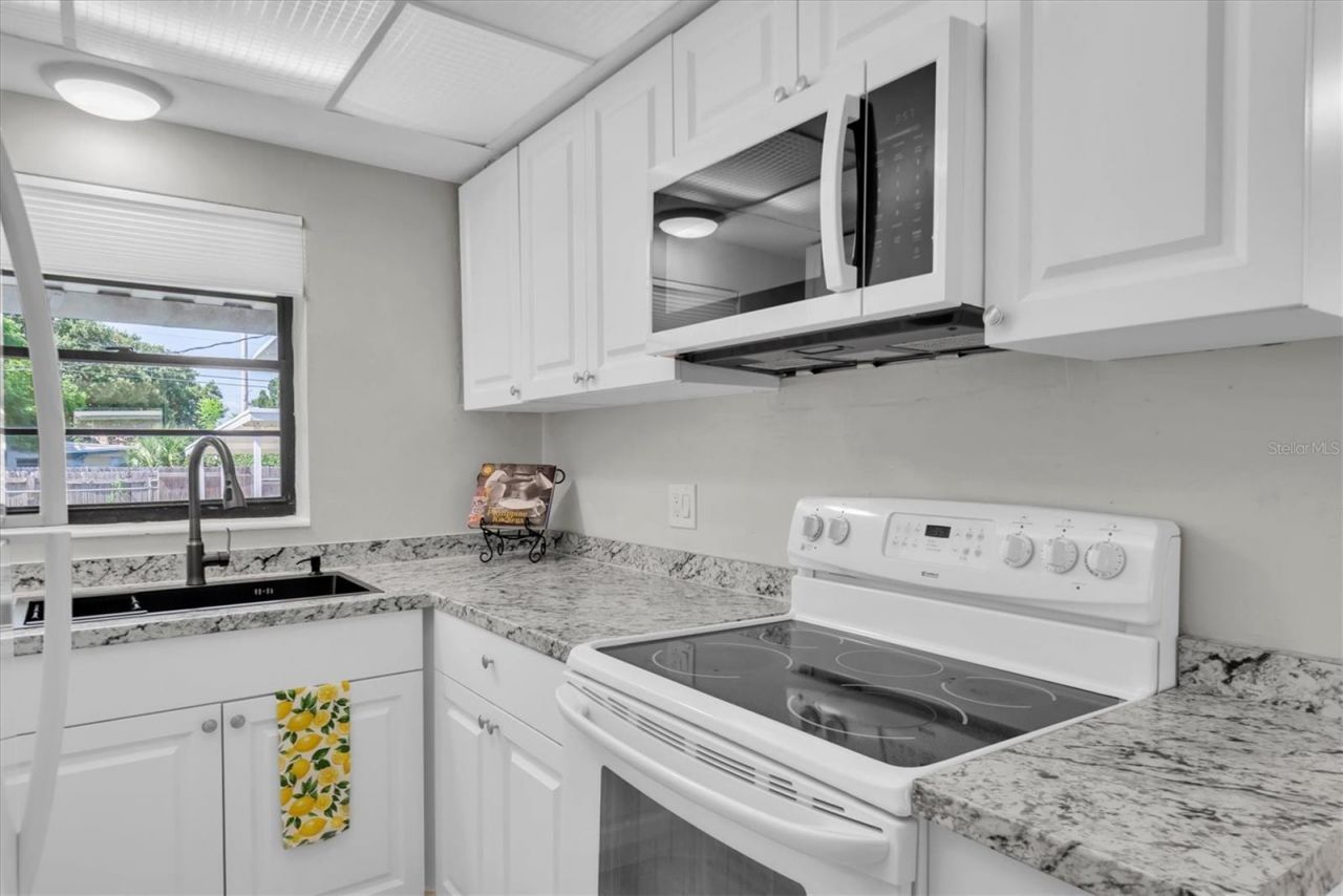 4415 13th Avenue N, Saint Petersburg, FL 33713 Photo
