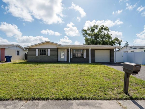 3246 BROOKFIELD DRIVE , HOLIDAY, FL 34691