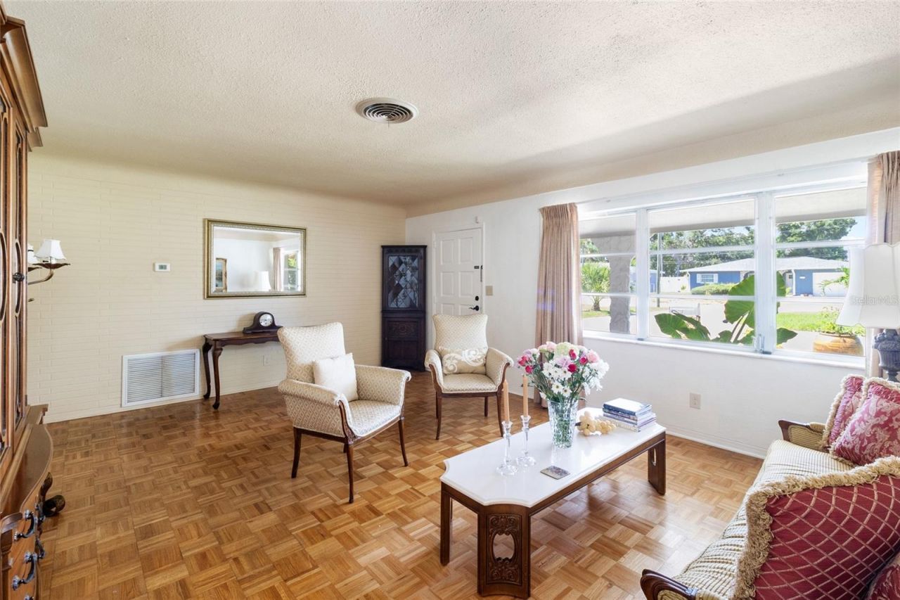 3000 Ponce De Leon Way S, Saint Petersburg, FL 33712 Photo