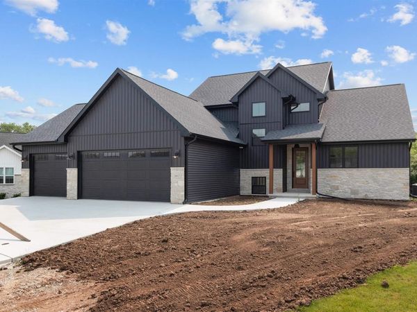 2417 ADRIENNE COURT, De Pere, WI 54115