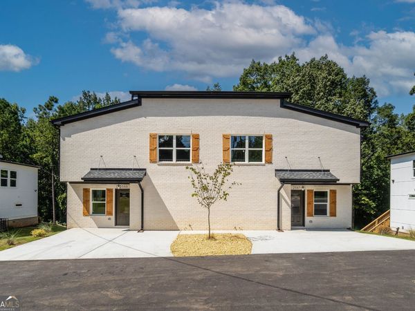 2389 Highpoint Road, Snellville, GA 30078