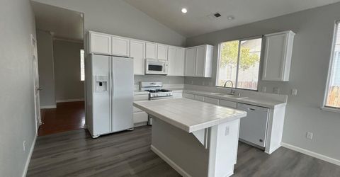 2841 Granville Drive, Sparks, NV 89436 Photo
