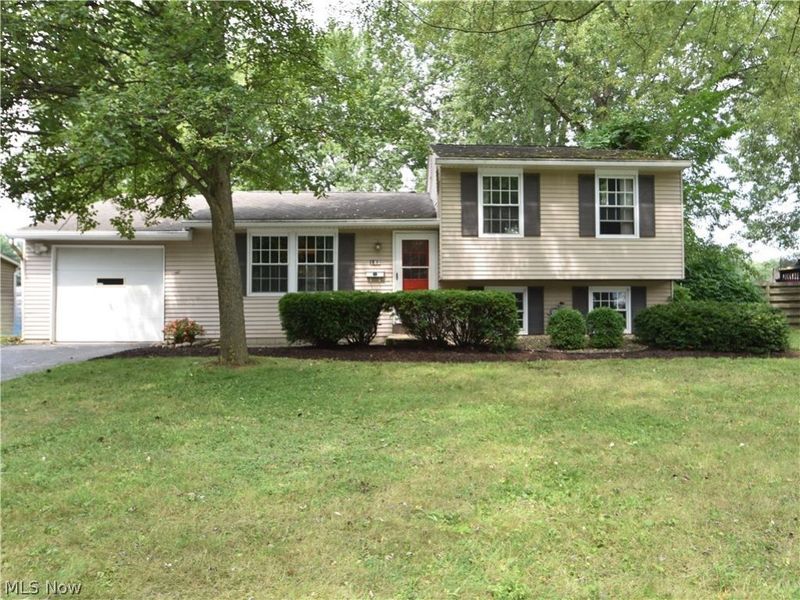 143 Camrose Drive, Niles, OH 44446 Photo 2