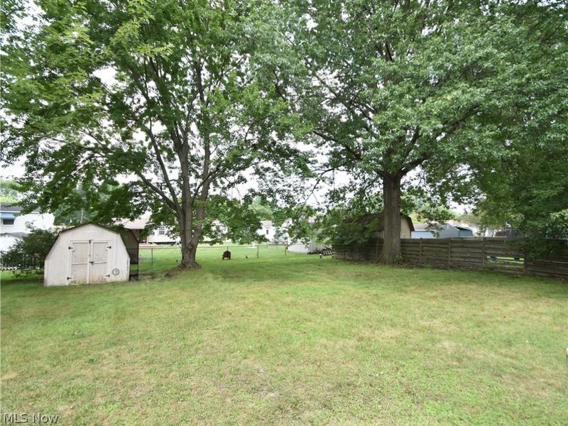 143 Camrose Drive, Niles, OH 44446 Photo 25