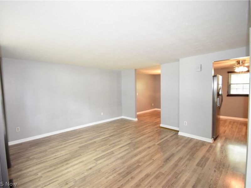 143 Camrose Drive, Niles, OH 44446 Photo 4