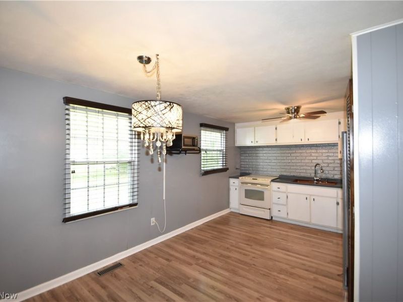 143 Camrose Drive, Niles, OH 44446 Photo 9
