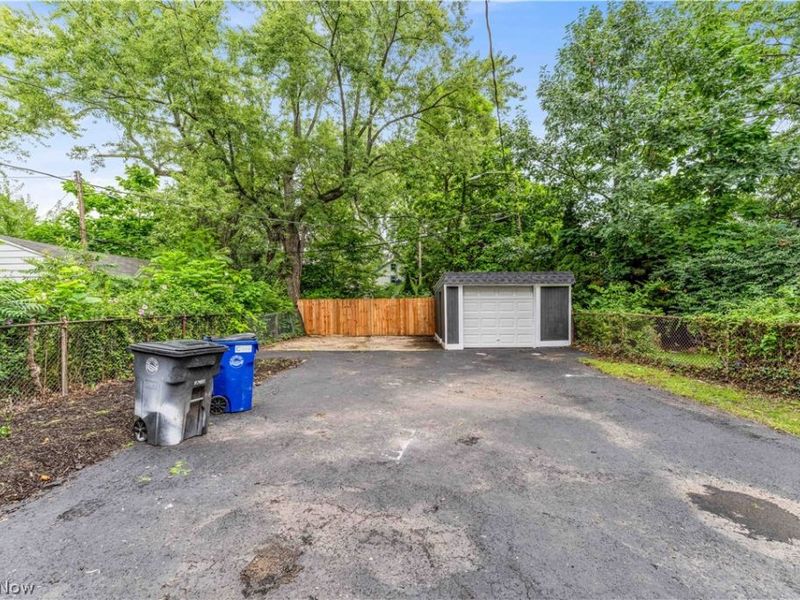 1349 E 115th Street, Cleveland, OH 44106 Photo 24