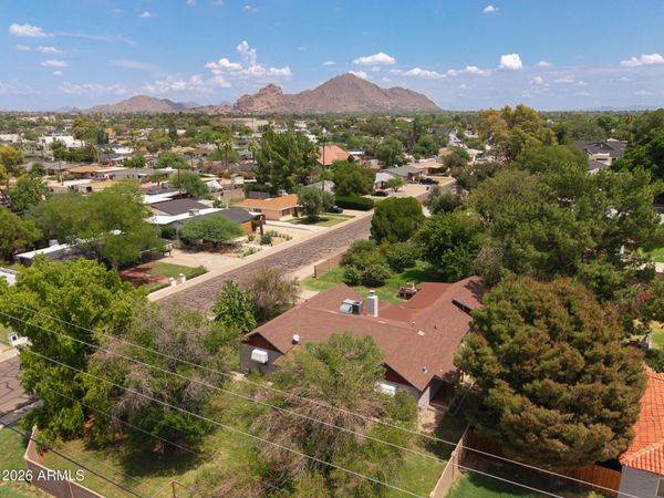 3205 E CLARENDON Avenue, Unit 13, Phoenix, AZ 85018