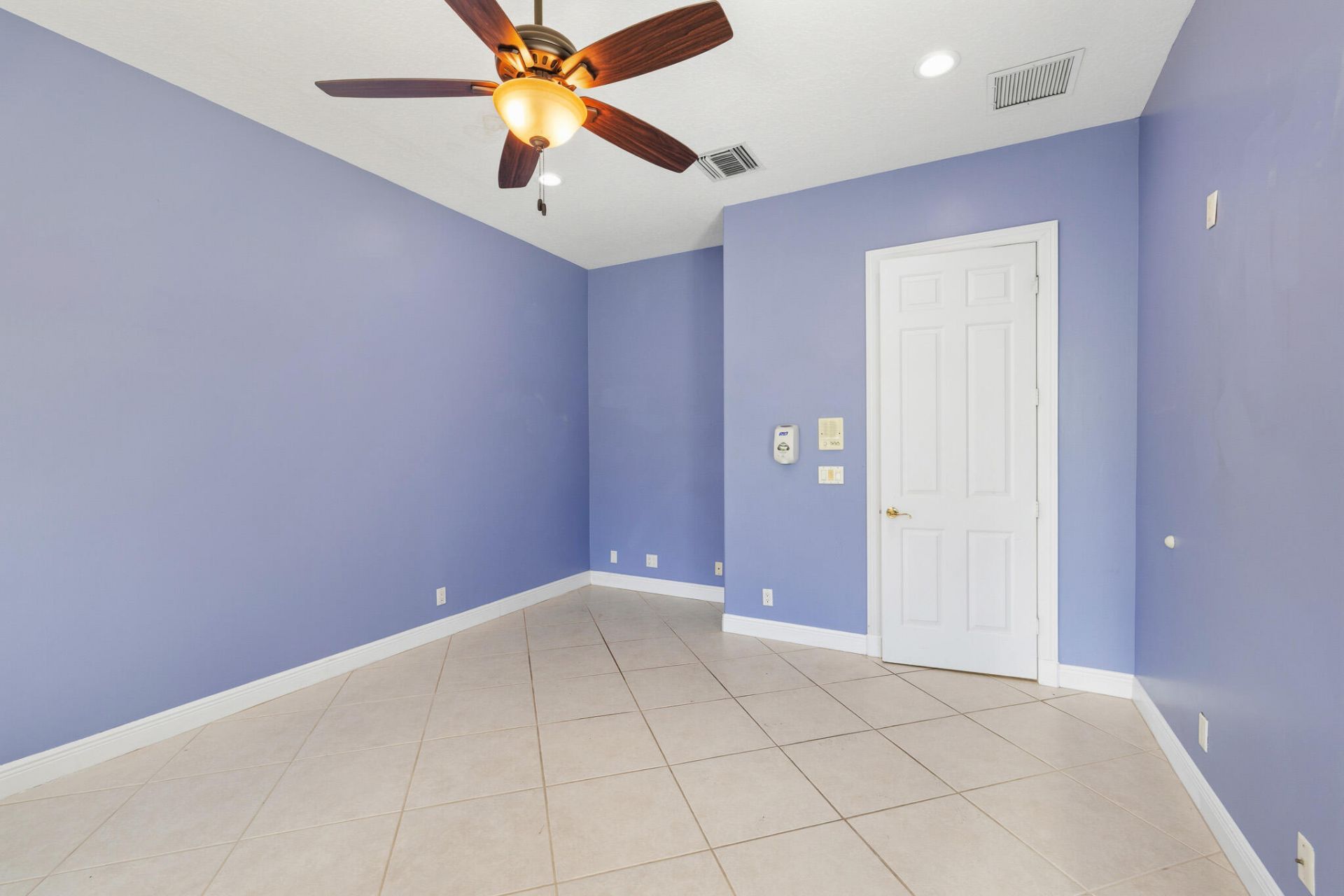 8480 Man O War Road, Palm Beach Gardens, FL 33418 Photo