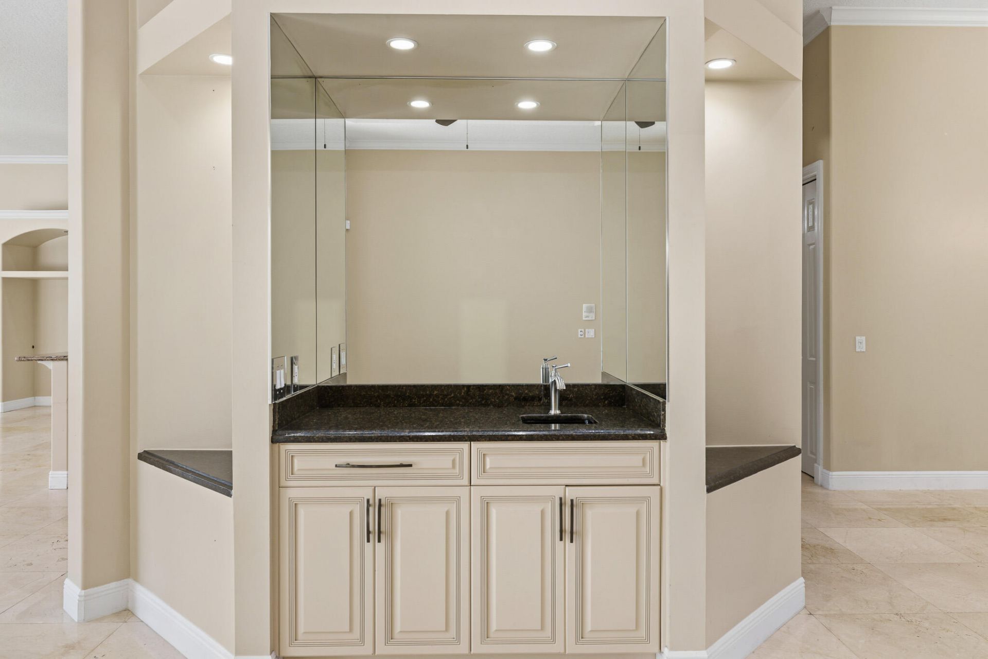 8480 Man O War Road, Palm Beach Gardens, FL 33418 Photo