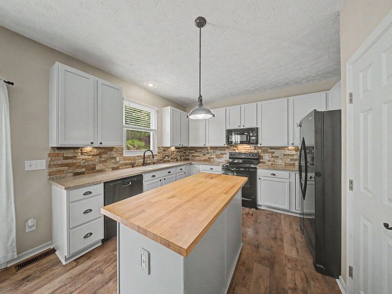 9738 Cherbourg Drive, Union, KY 41091 Photo 13