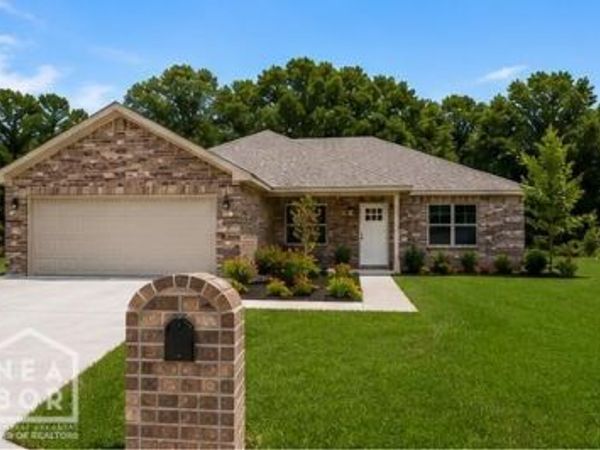 5412 Lotus St., Jonesboro, AR 72404