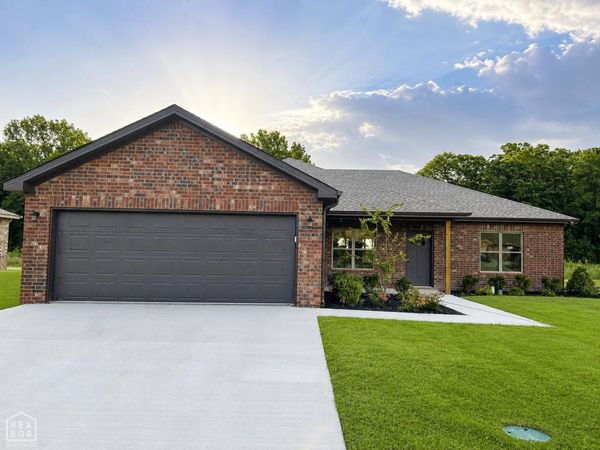 5412 Lotus St., Jonesboro, AR 72404