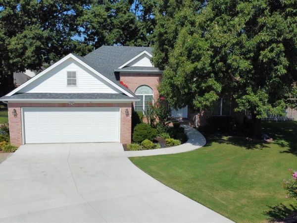 4104 Wetherfield Cove, Jonesboro, AR 72405