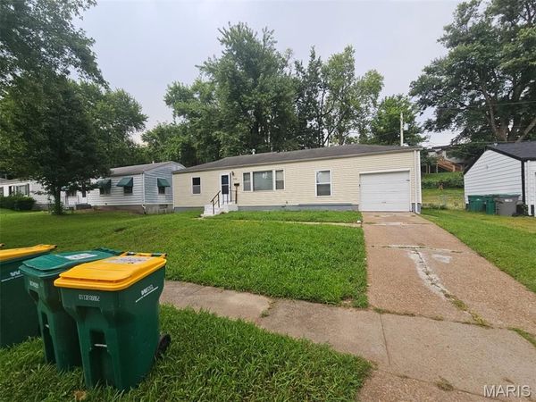 10154 Coburg Lands Drive , St Louis, MO 63137