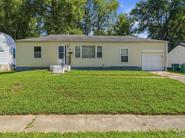 10154 Coburg Lands Drive, St Louis, MO 63137