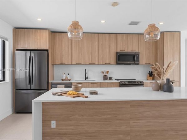 1889 NW 47th Ter , Miami, FL 33142