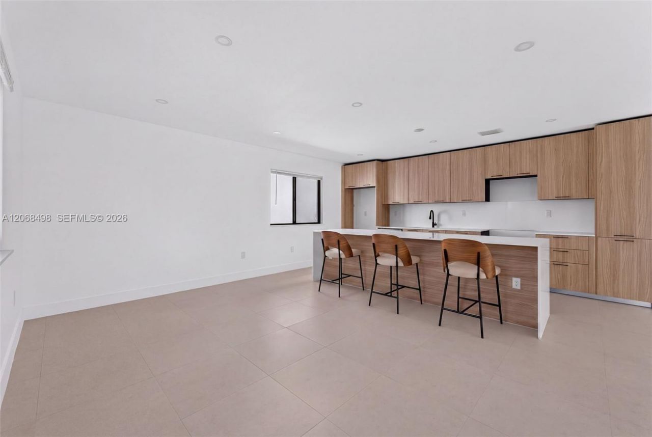 1889 NW 47th Ter , Miami, FL 33142 Photo
