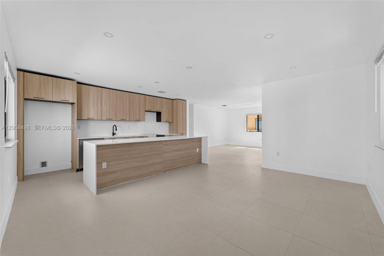 1889 NW 47th Ter , Miami, FL 33142 Photo