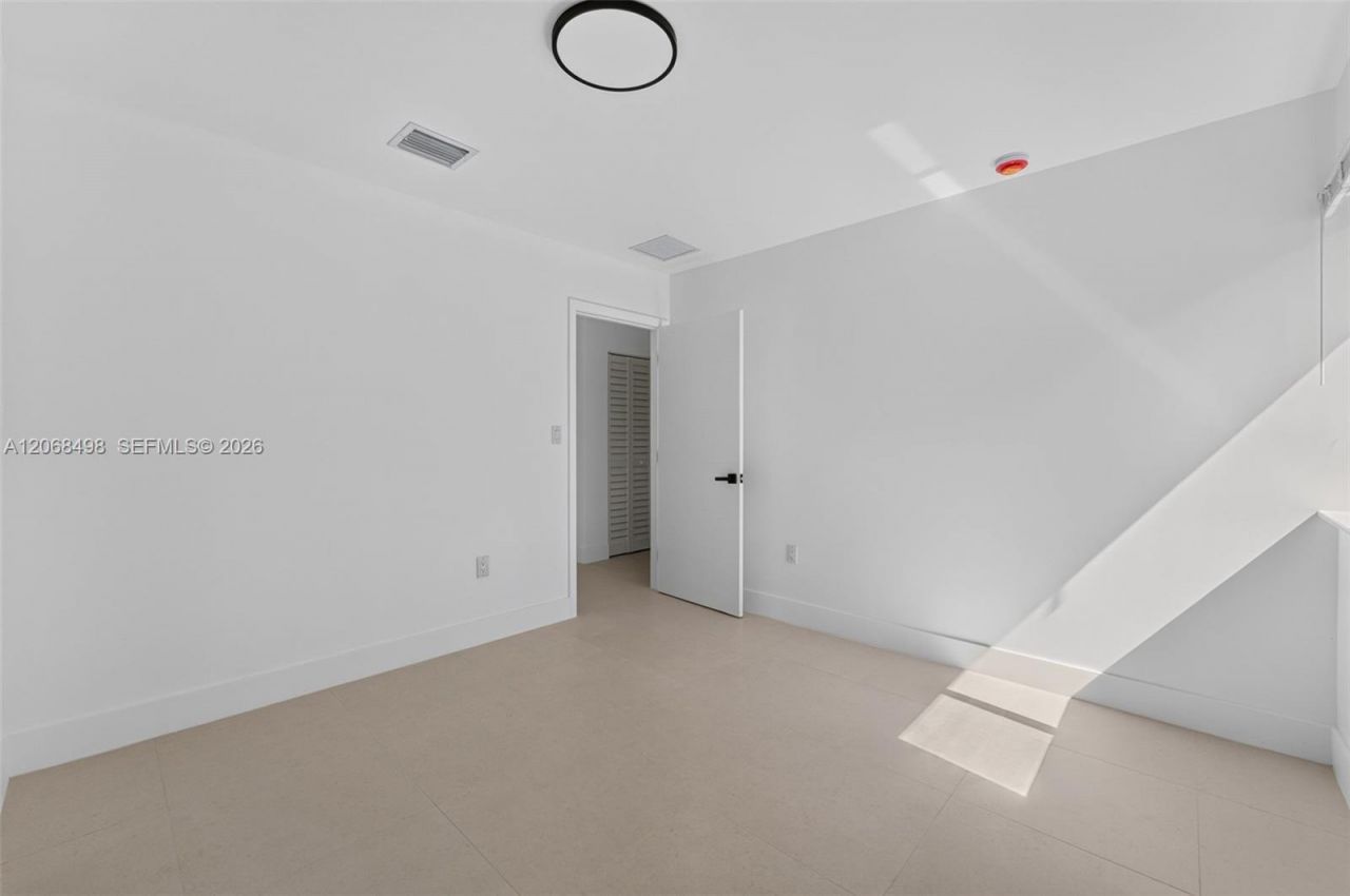 1889 NW 47th Ter , Miami, FL 33142 Photo
