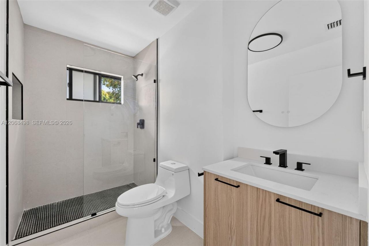 1889 NW 47th Ter , Miami, FL 33142 Photo