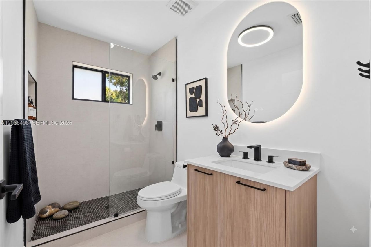 1889 NW 47th Ter , Miami, FL 33142 Photo