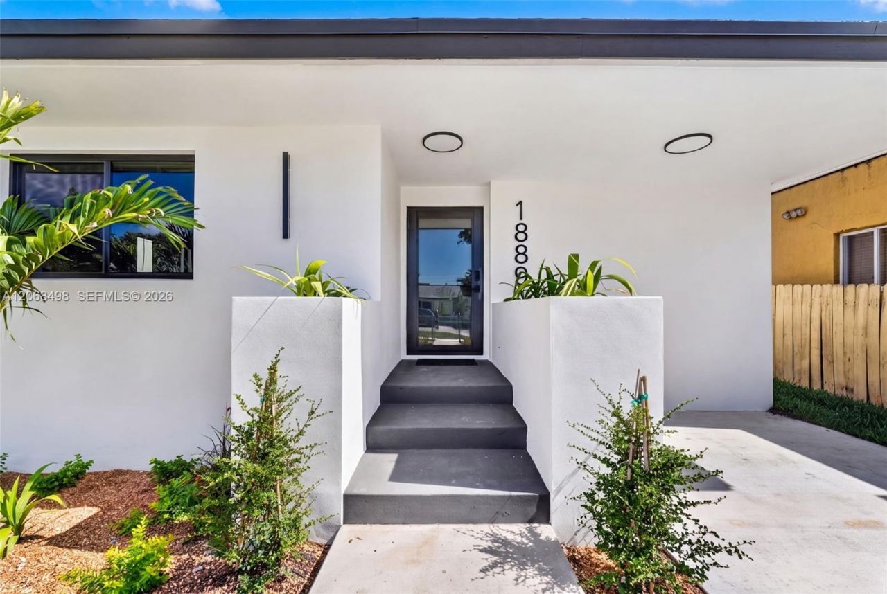 1889 NW 47th Ter , Miami, FL 33142 Photo