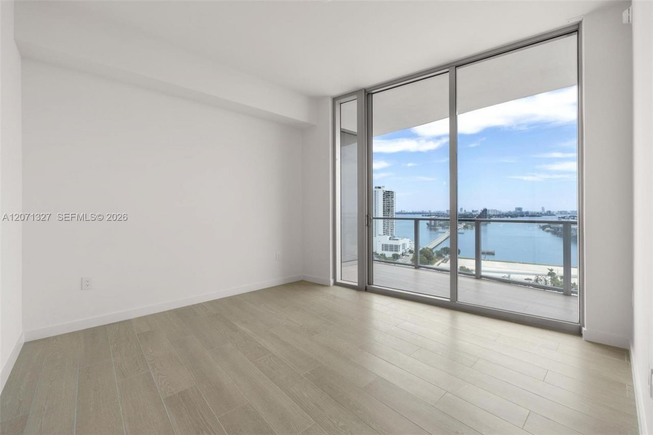 1400 Biscayne Blvd , Unit 1905, Miami, FL 33132 Photo