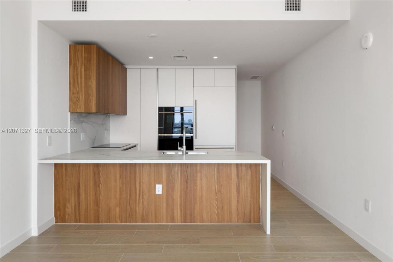 1400 Biscayne Blvd , Unit 1905, Miami, FL 33132 Photo