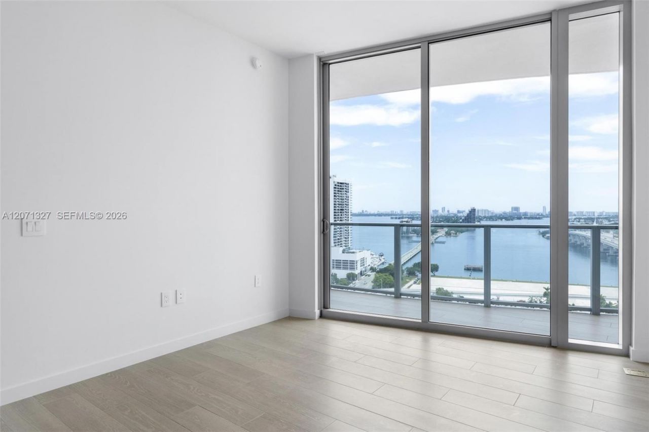 1400 Biscayne Blvd , Unit 1905, Miami, FL 33132 Photo
