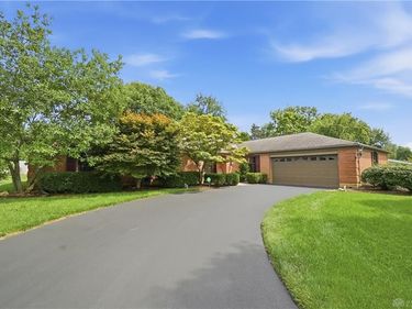 5624 Mark Dale Drive, Centerville, OH 45459