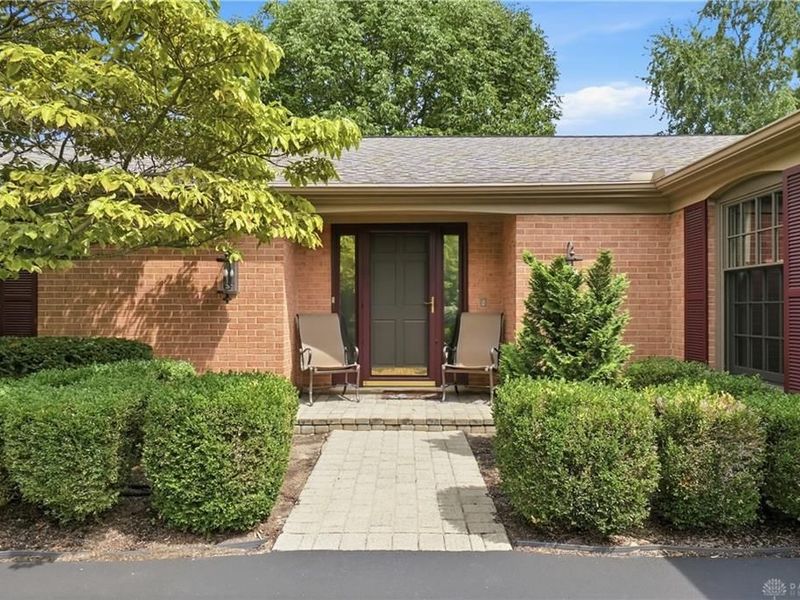 5624 Mark Dale Drive, Centerville, OH 45459 Photo 3