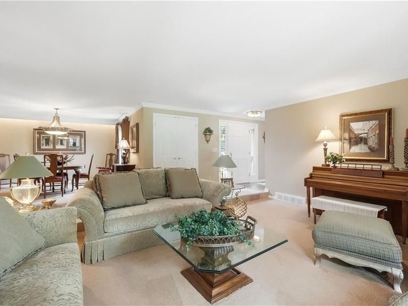 5624 Mark Dale Drive, Centerville, OH 45459 Photo 9