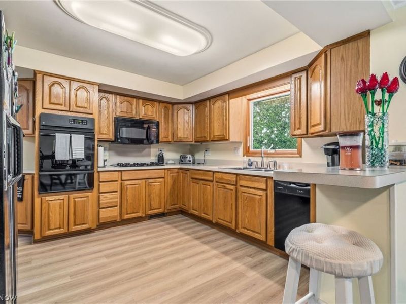 9553 W 130th Street, North Royalton, OH 44133 Photo 12