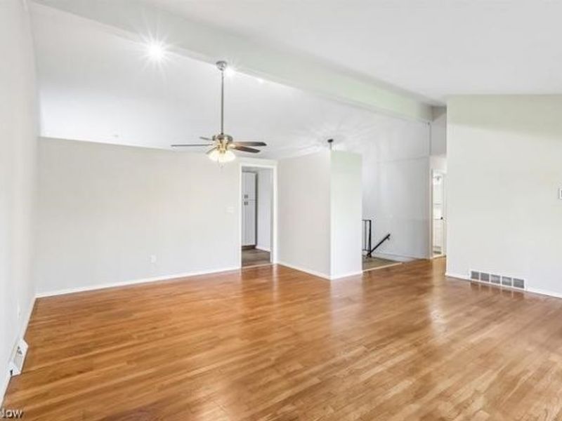 5985 Liberty Rd, Solon, OH 44139 Photo 9