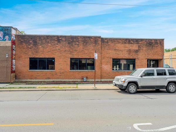 4511 W BELMONT Avenue , Chicago, IL 60641