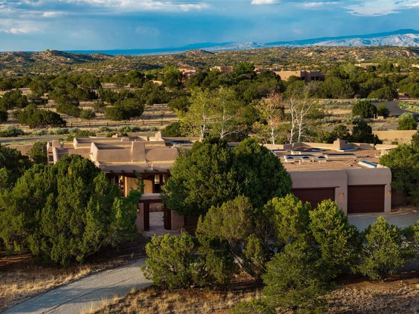 26 Picacho Peak , Santa Fe, NM 87506