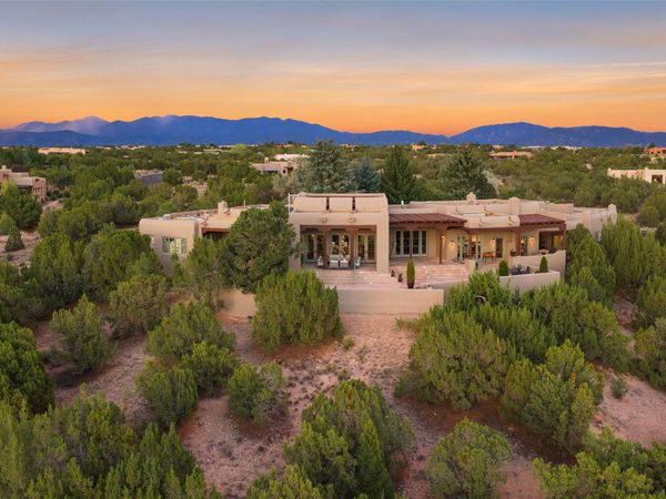 25 Windridge Circle , Santa Fe, NM 87506
