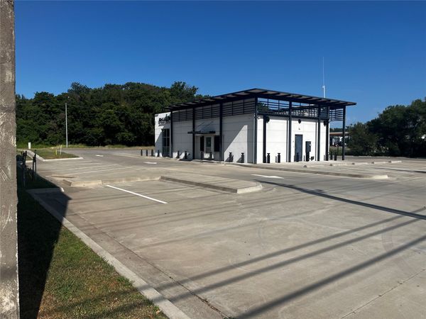 927 S Main Street , Sapulpa, OK 74066