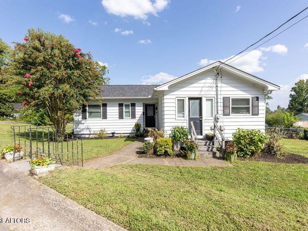 101 Norwood Lane, Oak Ridge, TN 37830
