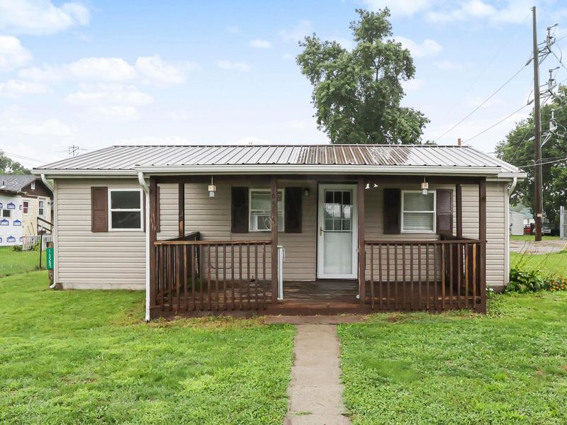 16585 East Street , Williamsport, OH 43164 Photo 1