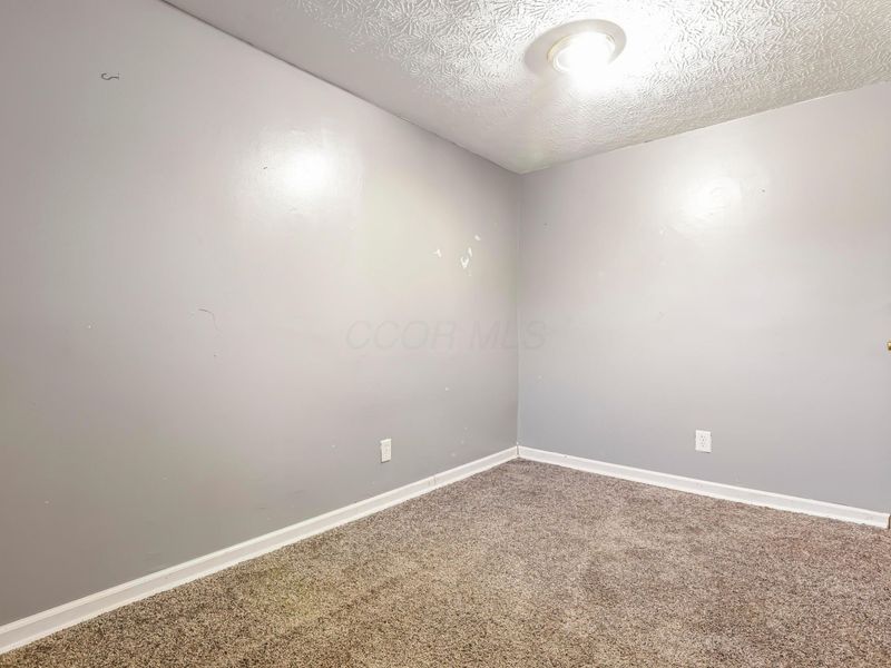 16585 East Street , Williamsport, OH 43164 Photo 20