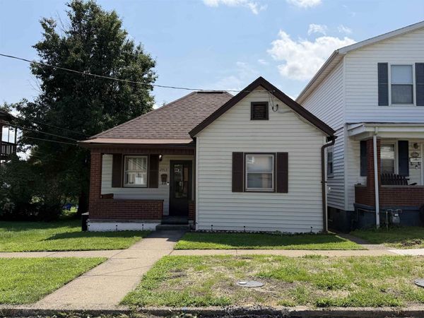 2013 Pride Avenue, Clarksburg, WV 26301