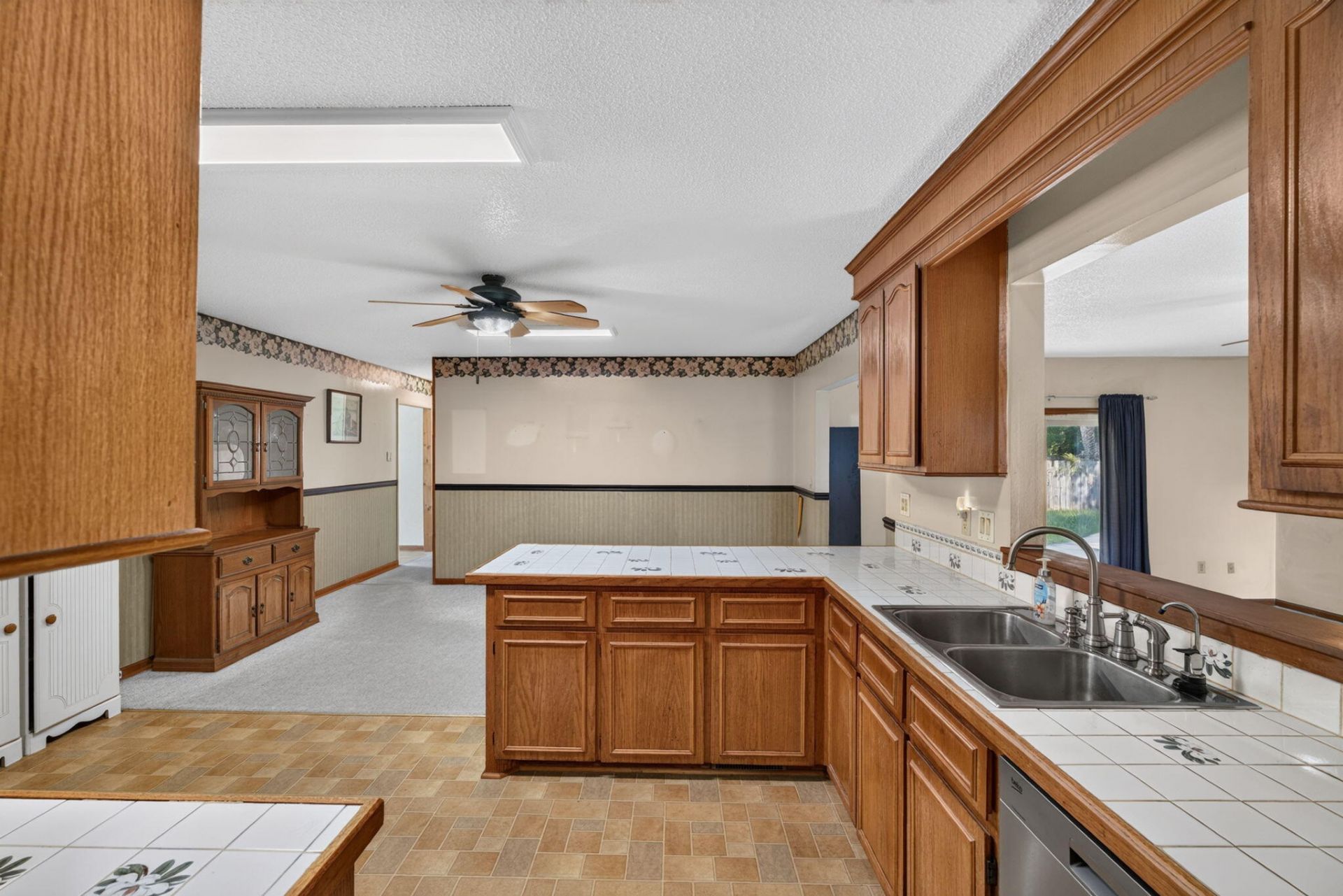 109 Six Iron Lane Photo 11