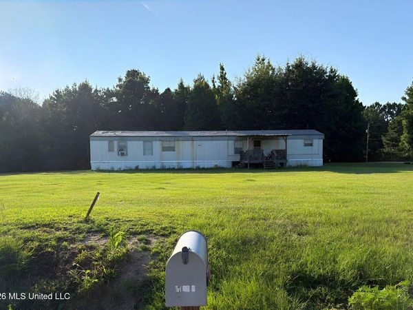 17 County Road 6, Heidelberg, MS 39439